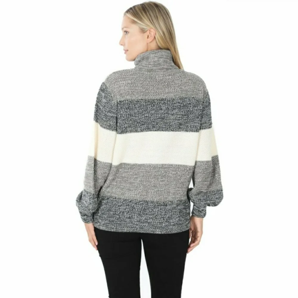 Color Block Turtleneck Sweater - Picture 2 of 3